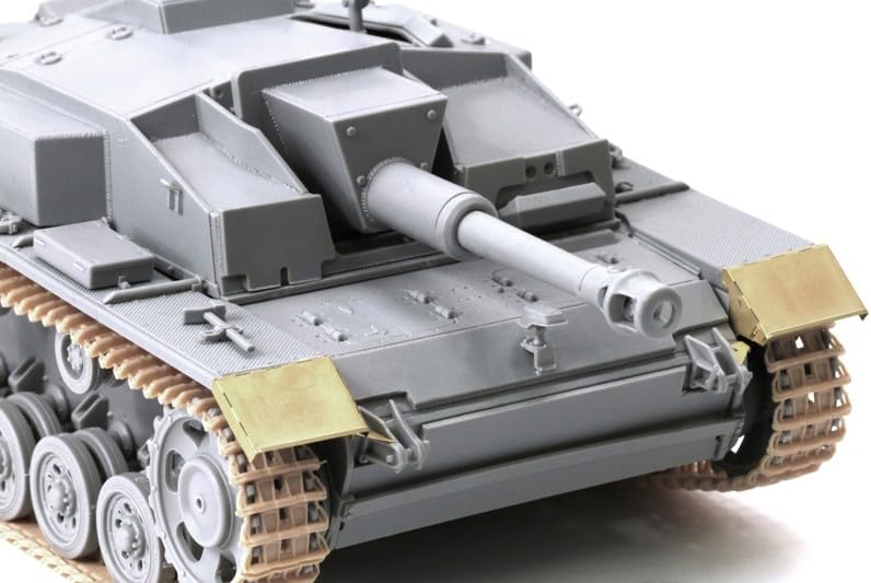 DRAGON 10.5cm StuH.42 Ausf.E/F (smart kit) 1:35 Tank Model Kit 6834