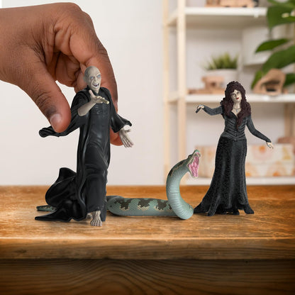 schleich 42684 Lord Voldemort, Nagini & Bellatrix Lestrange, from 6 years WIZARDING WORLD - Figurine, 21 x 16 x 18 cm