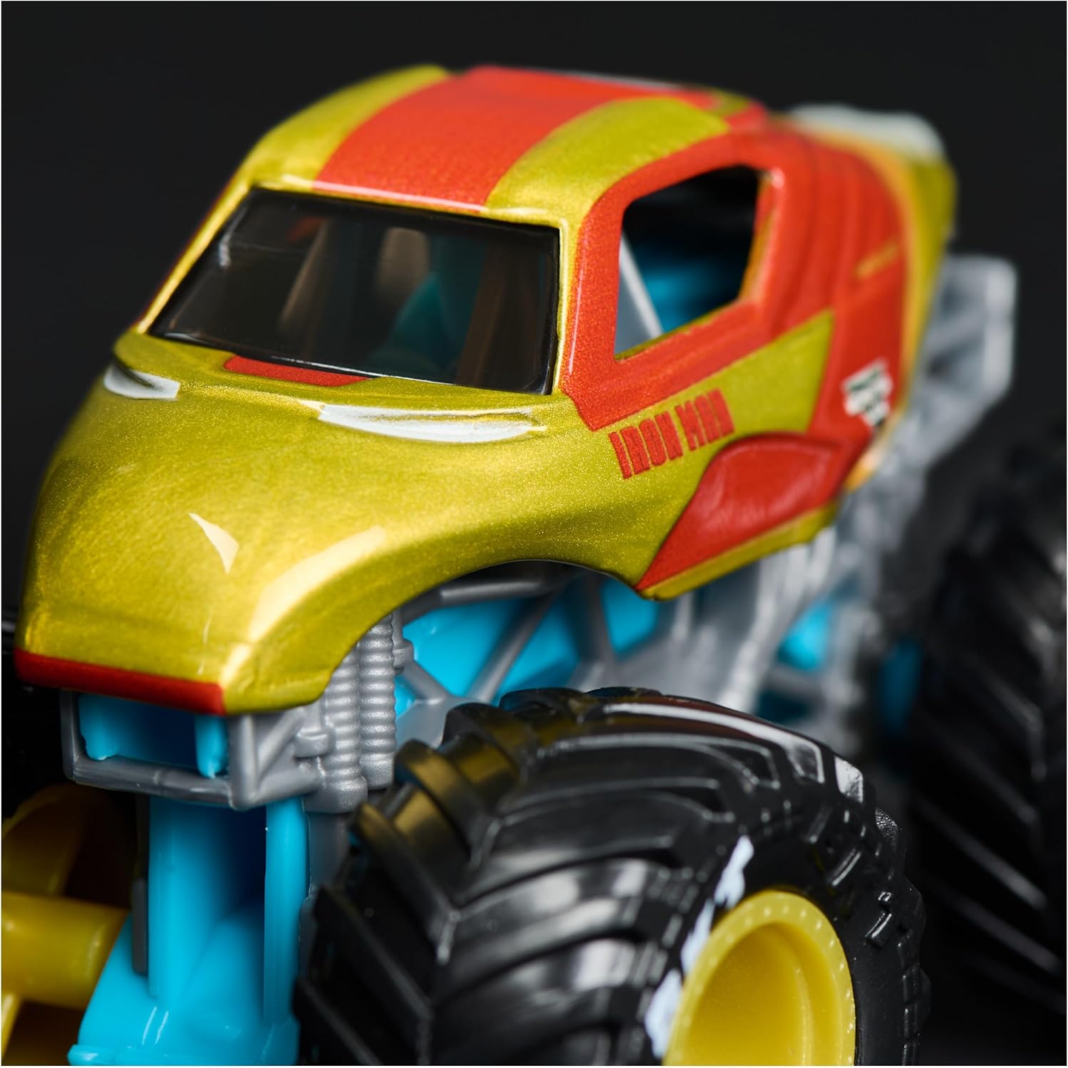 Monster Jam, Marvel Official Iron Man Vs. War Machine Die-Cast Monster Trucks, 1:64 Scale, Kids’ Toys for Boys and Girls Aged 3 and up