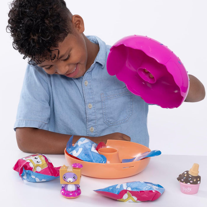 LankyBox 2182 Mystery Donut, Collectible Mini Figures, 6 Exciting Toys to Discover Inside, Officially Licensed Merch, Multicolour