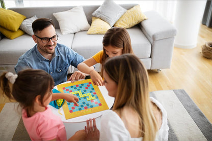 Mattel Games Scrabble Junior, Kids Crossword Board Game, English Version, Family Board Game for Kids, Word Game for Kids, 2 to 4 Players, Ages 6 to 10, English Version, Y9667 United Kingdom Junior