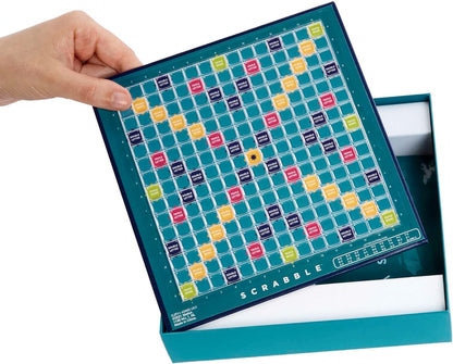Mattel Games Scrabble Travel Game, Portable and Compact, 2-4 Players, Includes Playing Board, 4 Racks, 100 Letter Tiles, a Tile Bag, and Rules, 10Y+, CJT11(Packaging May Vary)