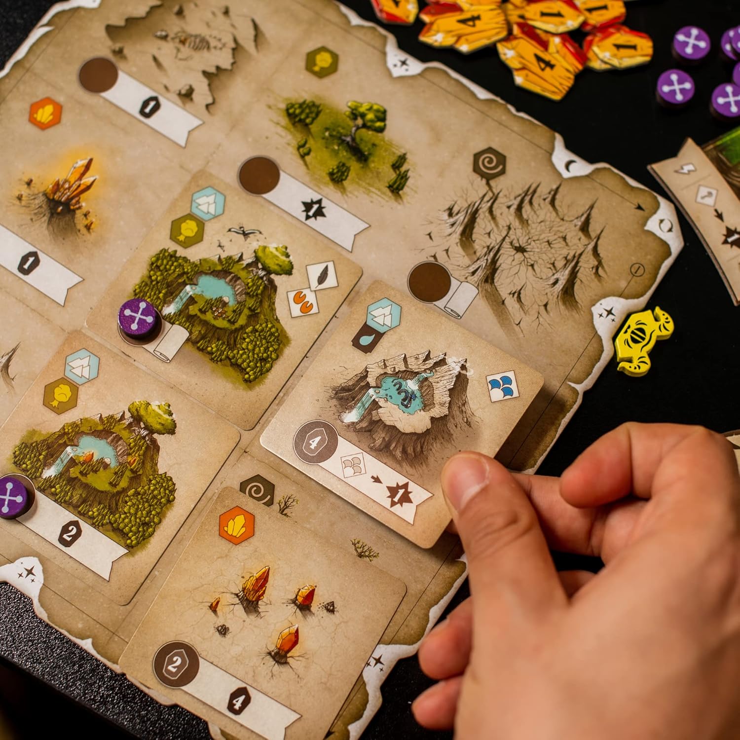 Rauha | Strategy Game | Ages 10+ | 2 to 4 Players | 45 Minutes
