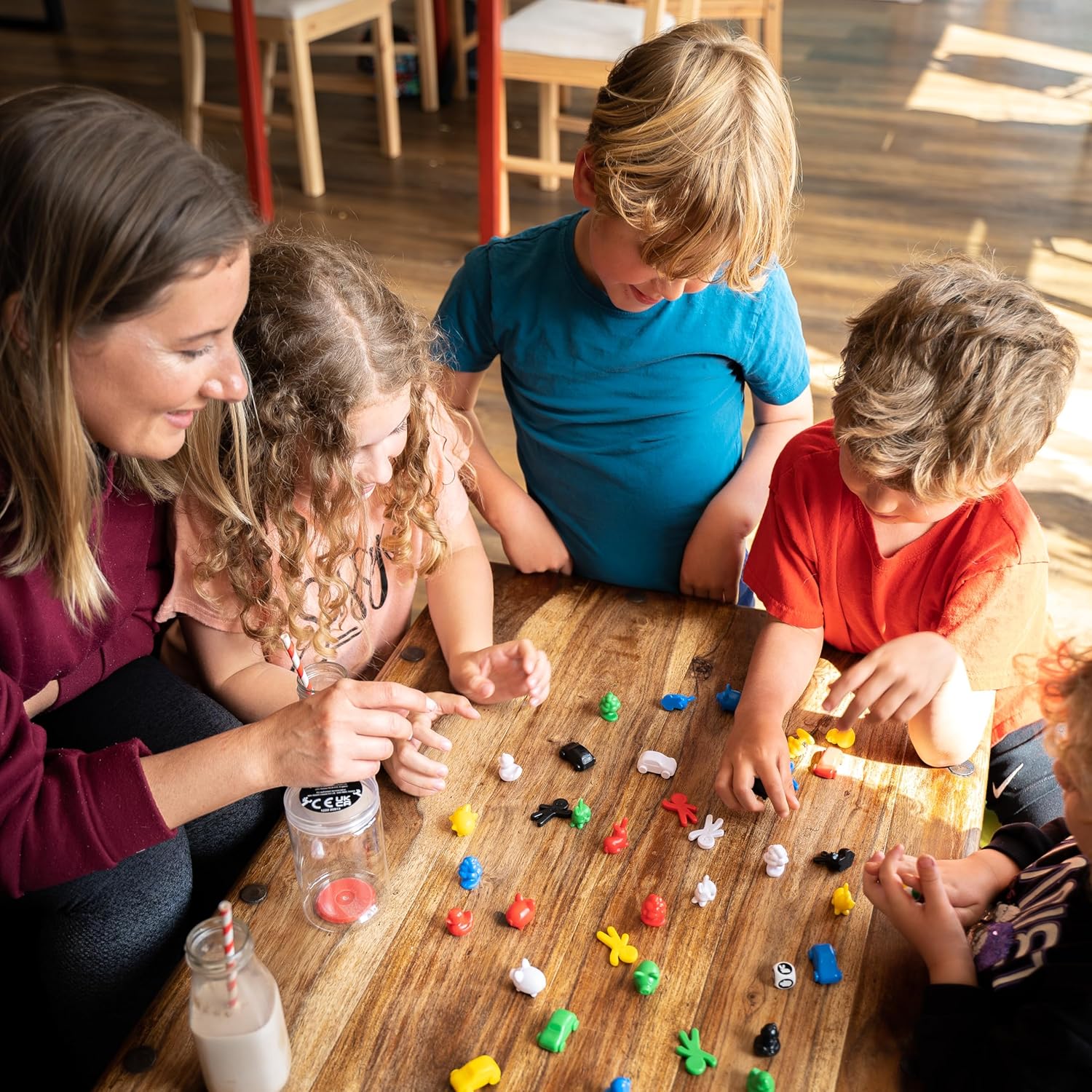 IDEAL, Grabolo: Find The Match and Grab it Fast Reaction Game!, Quick Play Family Game, For 3-6 Players, Ages 4+