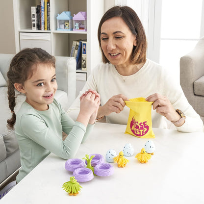 PlayMonster GY103 Whose Nest Preschool Game