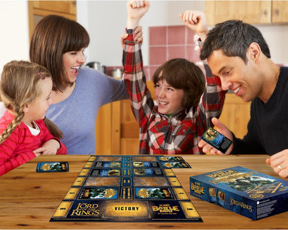 Top Trumps Lord of the Rings Battle Mat Board Game, Enter the battlefield with this tabletop edition, Play with Gandalf, Frodo, Arwen, Galadriel and Gollum, Educational games for ages 6 plus