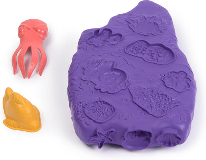 Kinetic Sand, Project Planet Coral Reef with 227g Blue Play Sand & 2 Tools, Sustainably Minded Materials, Sensory Toys for Kids Aged 3+