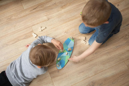 BS Toys Jeu D'Équilibre Lapins en Bois - Jeu Éducatif Et Amusant - Renforce Compétences Motrices, Mmémoire De Travail Et La Reconnassiance des Couleurs - Adapté À Partir De 4 Ans - 2 Joueurs