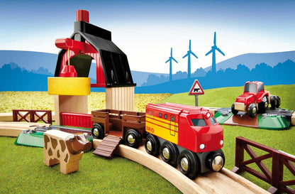 BRIO World Farm Railway Set for Children Age 3 Years Up - Compatible With Most BRIO Trains And Accessories - Gifts for Kids