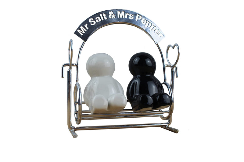 Winkee - Mr Salt & Mrs Pepper Shakers - Salt And Pepper Dispenser