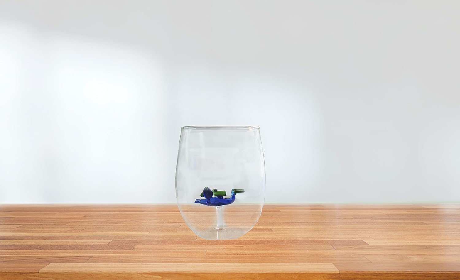 Winkee - Drinking Glasses - Handmade Scuba Diver