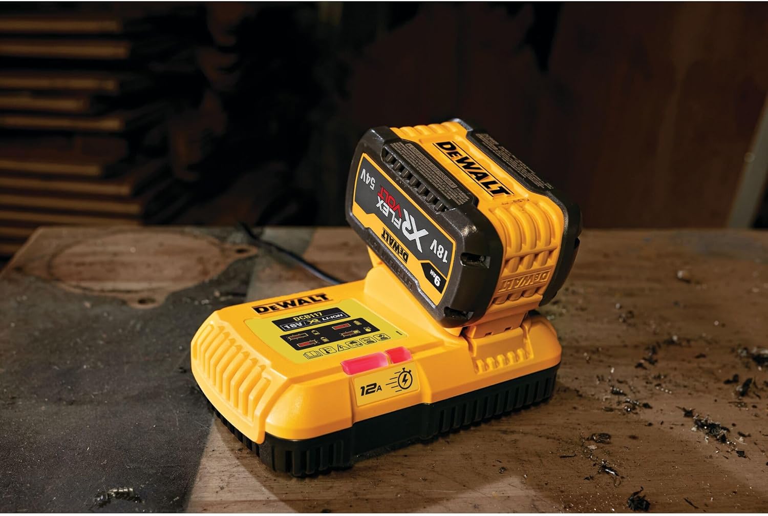 Dewalt Dcb117-Qw - Quick Charger 18V-54V 12A
