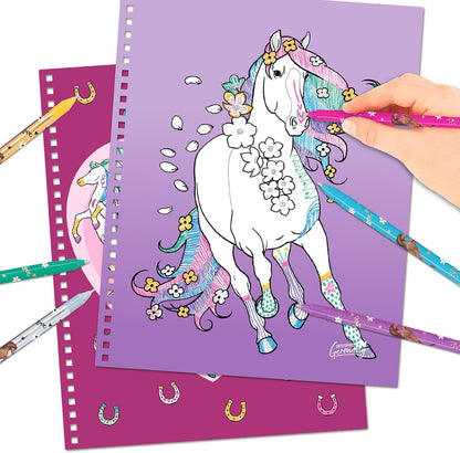 Depesche 12931 Miss Melody Create your Glitter Horses - Malbuch mit 30 Seiten zum Gestalten von Pferde-Motiven, inkl. 6 glitzernden Gelstiften