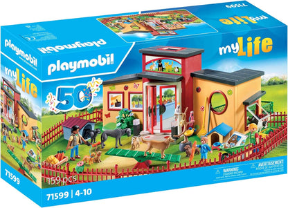 PLAYMOBIL MyLife 71599 Dierenpension, groot gastenverblijf met 10 dieren, geweldige verzorgingsaccessoires en schattige decoratiestickers, gedetailleerd speelgoed voor kinderen vanaf 4 jaar