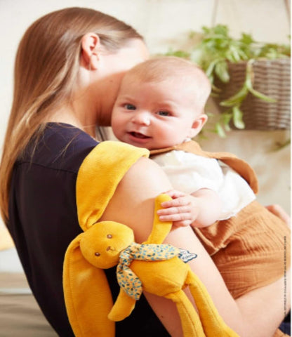 KALOO - Lapinoo - Pantin Lapin - Baby Plüsch Jersey und Strick - 25 cm - Farbe Ocker - Sehr weiches Material - Geschenkbox - Ab Geburt, K969943