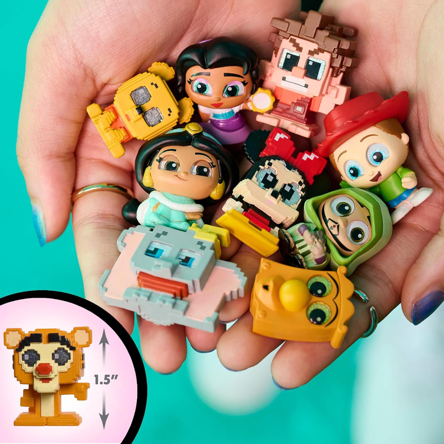 Disney Doorables Just Play Pixel Perfect Multi Peek, 3,8 cm große Sammelfiguren, eine Überraschung hinter jeder Tür, Kinderspielzeug ab 5 Jahren