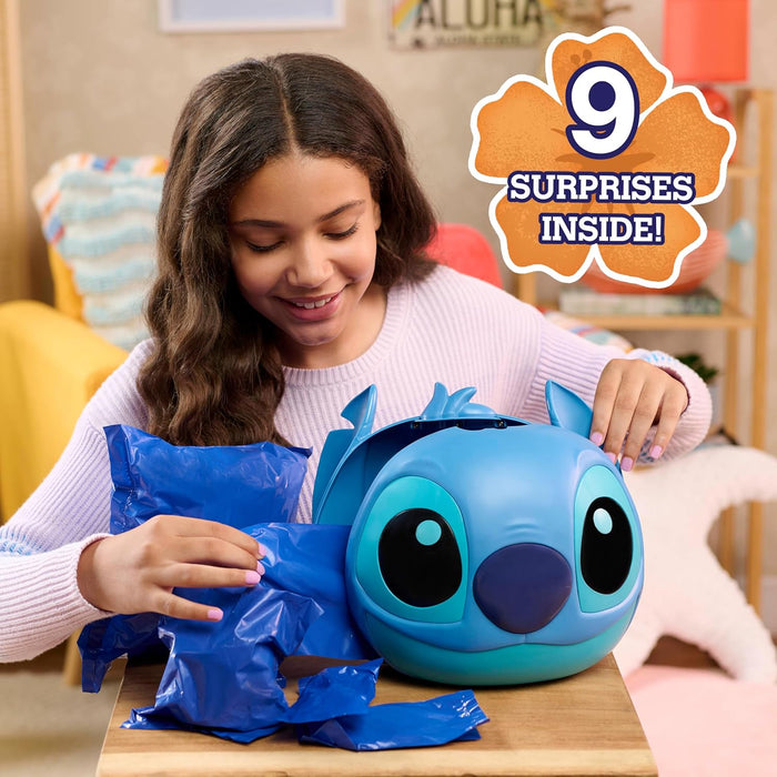 Just Play Disney Giant Stitch pluche dier in een verrassingscapsule, 8 accessoires, figuur 22,9 cm hoog, speelgoed voor kinderen vanaf 3 jaar