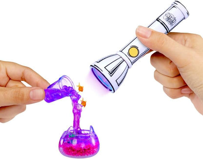 MGA's Miniverse Make It Mini - Lampe de Poche avec Lumière UV, Lampe de Poche UV pour le Durcissement de la Résine, Convient aux Collectionneurs et aux Enfants de Plus de 14 Ans, NON COMESTIBLE