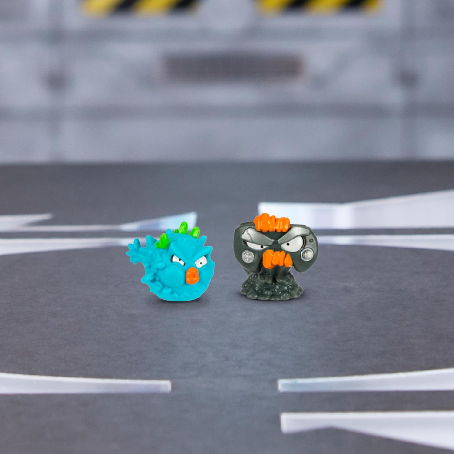 MrBeast Lab Swarms Mega Lab 12 Pk Chaos Chomper - Experiment by Adding Water, Shaking The Test Tube & Revealing 12pk of 1" MrBeast Collectible Characters, Includes Special Edition Panther