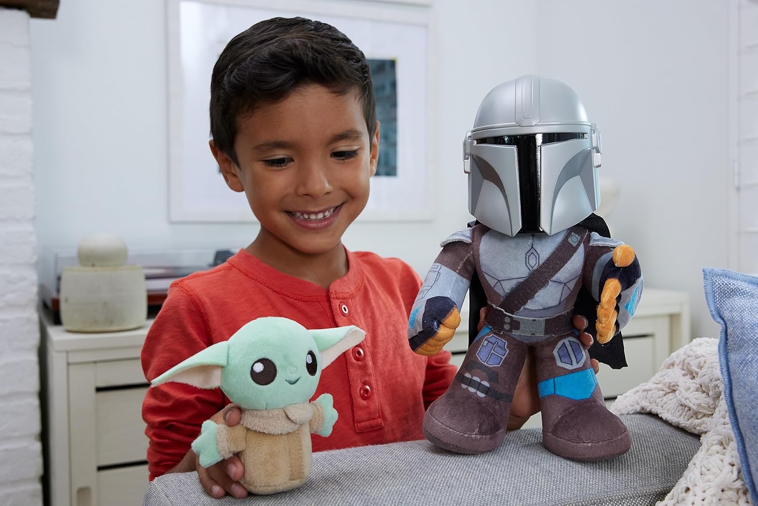 Star Wars Mandalorian Book of Boba Fett Series Mandalorian and grogu feature plush Disney+ disneyplus show sounds soft plushy toy - (HNT52), Grey