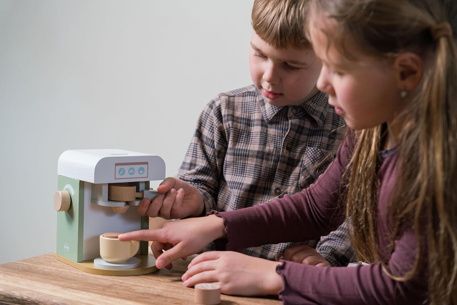 Dantoy - Wooden Coffee Machine Set - Role Play - Wooden Toy - with Accessories - 3+ Years