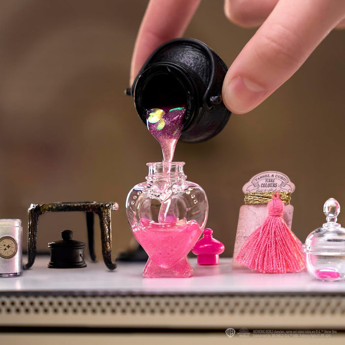 MGA's Miniverse Make It Mini Potions - Harry Potter Mini Collectibles - DIY, Resin Play, Replica Potions, For Collectors & Kids Ages 8+, NOT EDIBLE