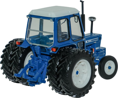 Britains Ford 7600 with Dual Rear Wheels - Diecast Toy Tractor Farm Toys 1 32 Scale - Metal and Plastic Tractor Toys - Collectible Model Farm Tractors for Plus 3 Year Olds