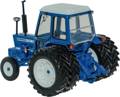 Britains Ford 7600 with Dual Rear Wheels - Diecast Toy Tractor Farm Toys 1 32 Scale - Metal and Plastic Tractor Toys - Collectible Model Farm Tractors for Plus 3 Year Olds