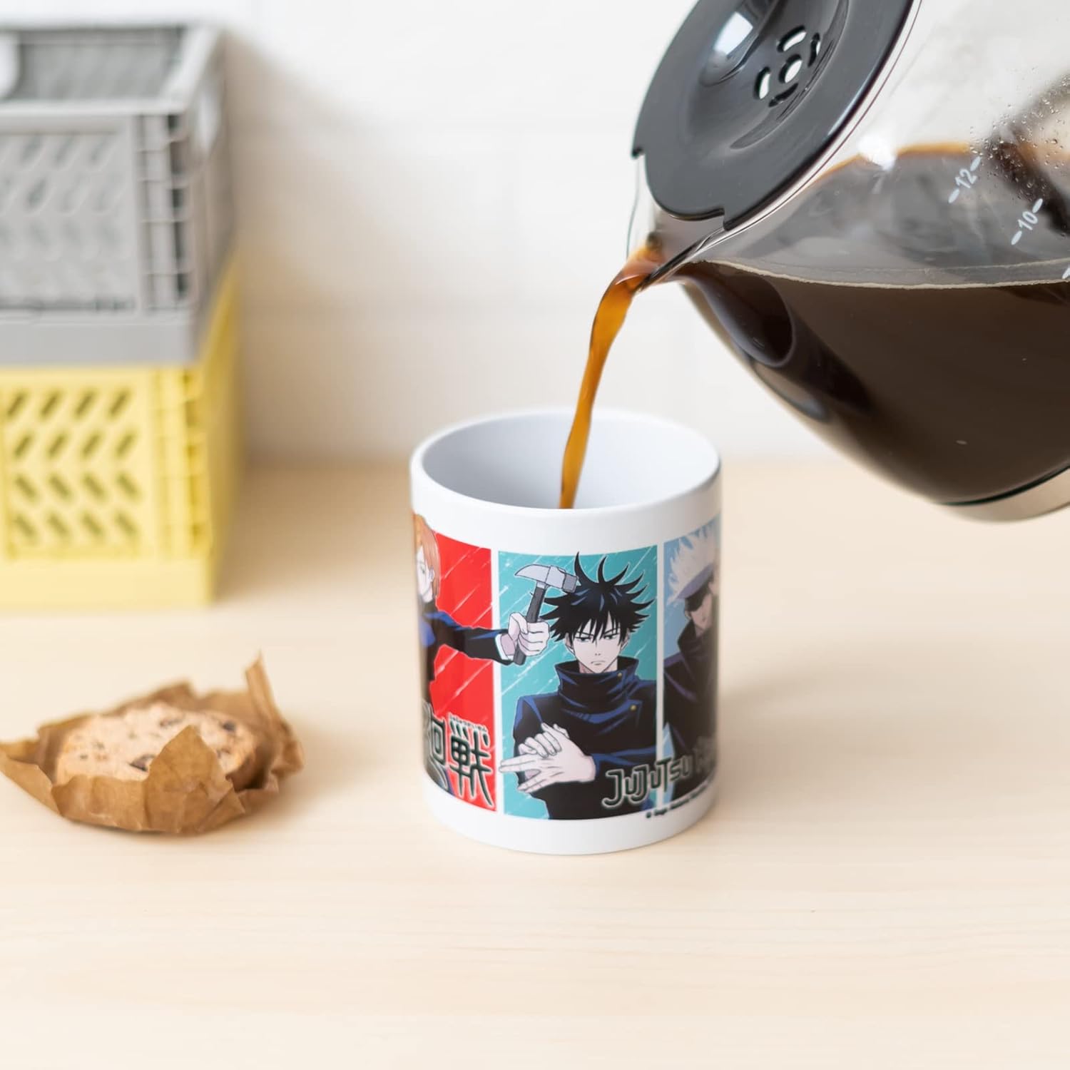 Grupo Erik - Mug Black Jujutsu Kaisen, Anime 350ml | Tasse en Céramique Sous Licence Officielle | Mug Café & Thé, Idée Cadeau Geek, Anniversaire ou Noël