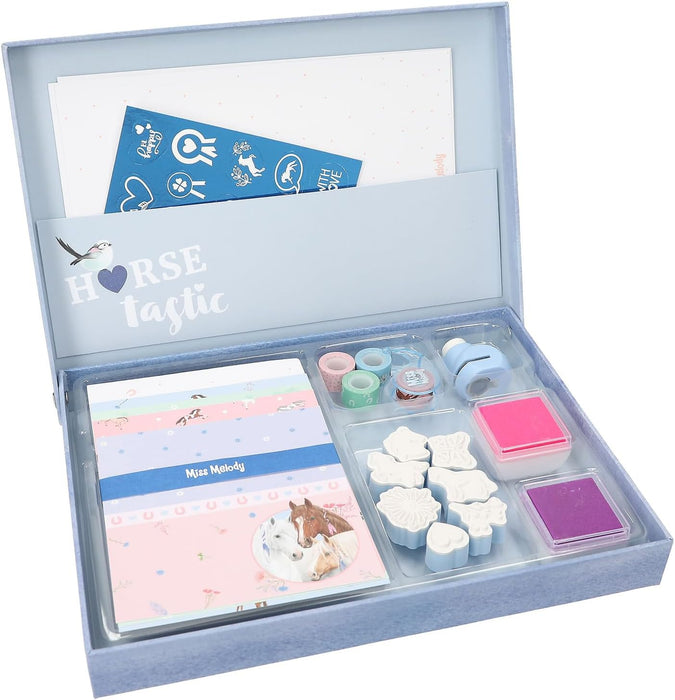 Depesche 12969 Miss Melody Love Letter Set Handletters in paardenontwerp, schrijfset inclusief schrijfpapier, enveloppen, stickers, stempel en nog veel meer, meerkleurig