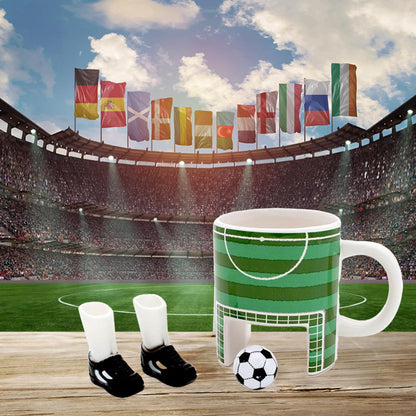 Winkee - Voetbalmok, de sportieve koffiepot voor voetbalfans, theebeker met speelfunctie, ligaspel bij het koffiezuigen