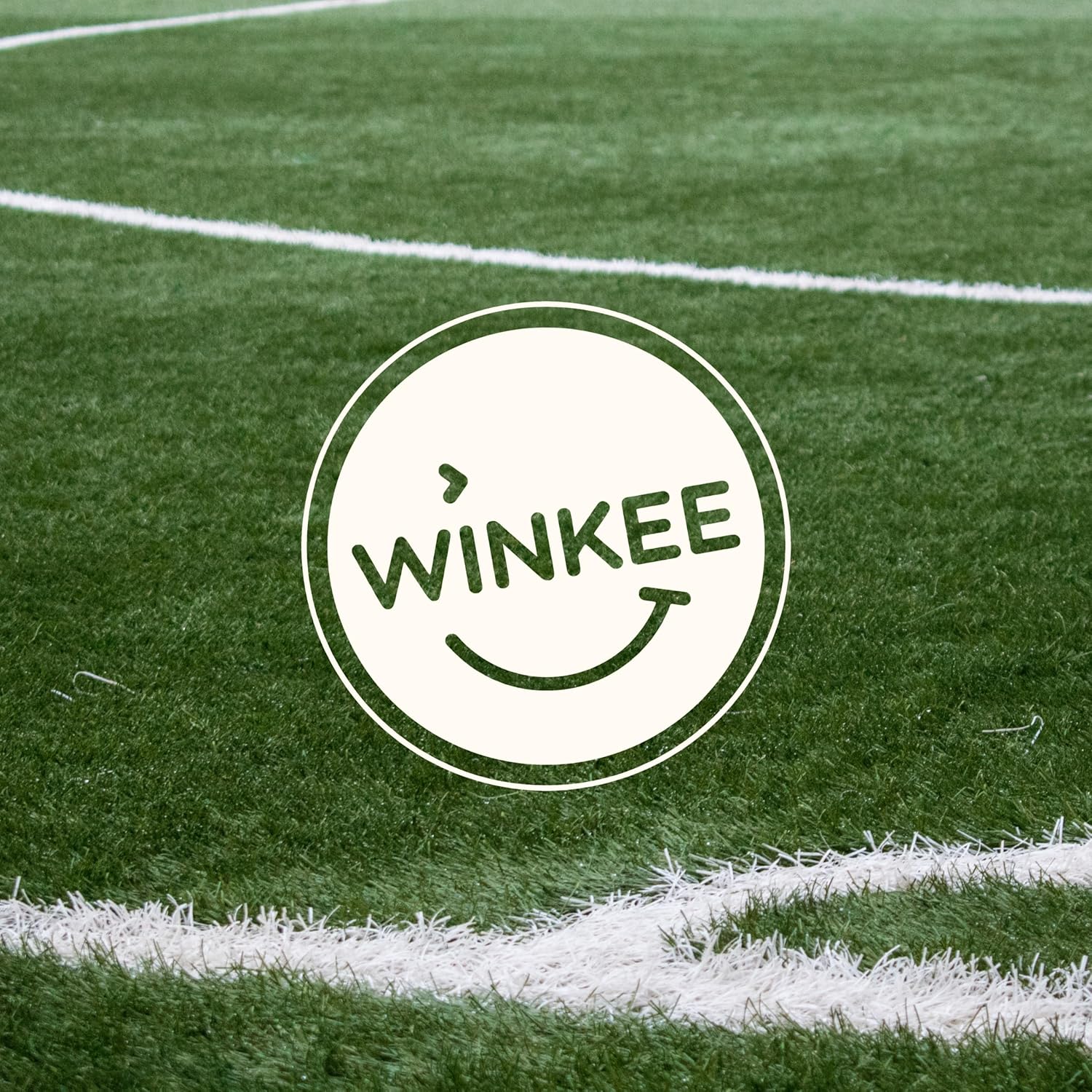Winkee - Voetbalmok, de sportieve koffiepot voor voetbalfans, theebeker met speelfunctie, ligaspel bij het koffiezuigen