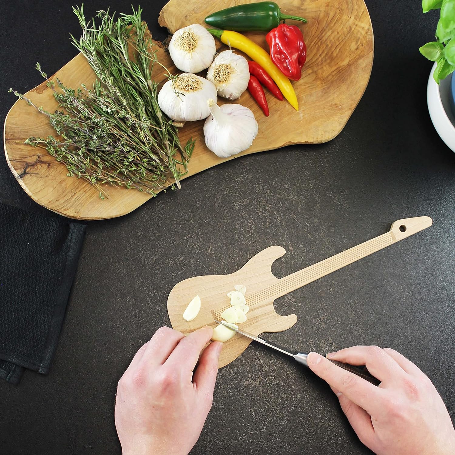 Winkee - Guitar Spatula And Mini Cutting Board