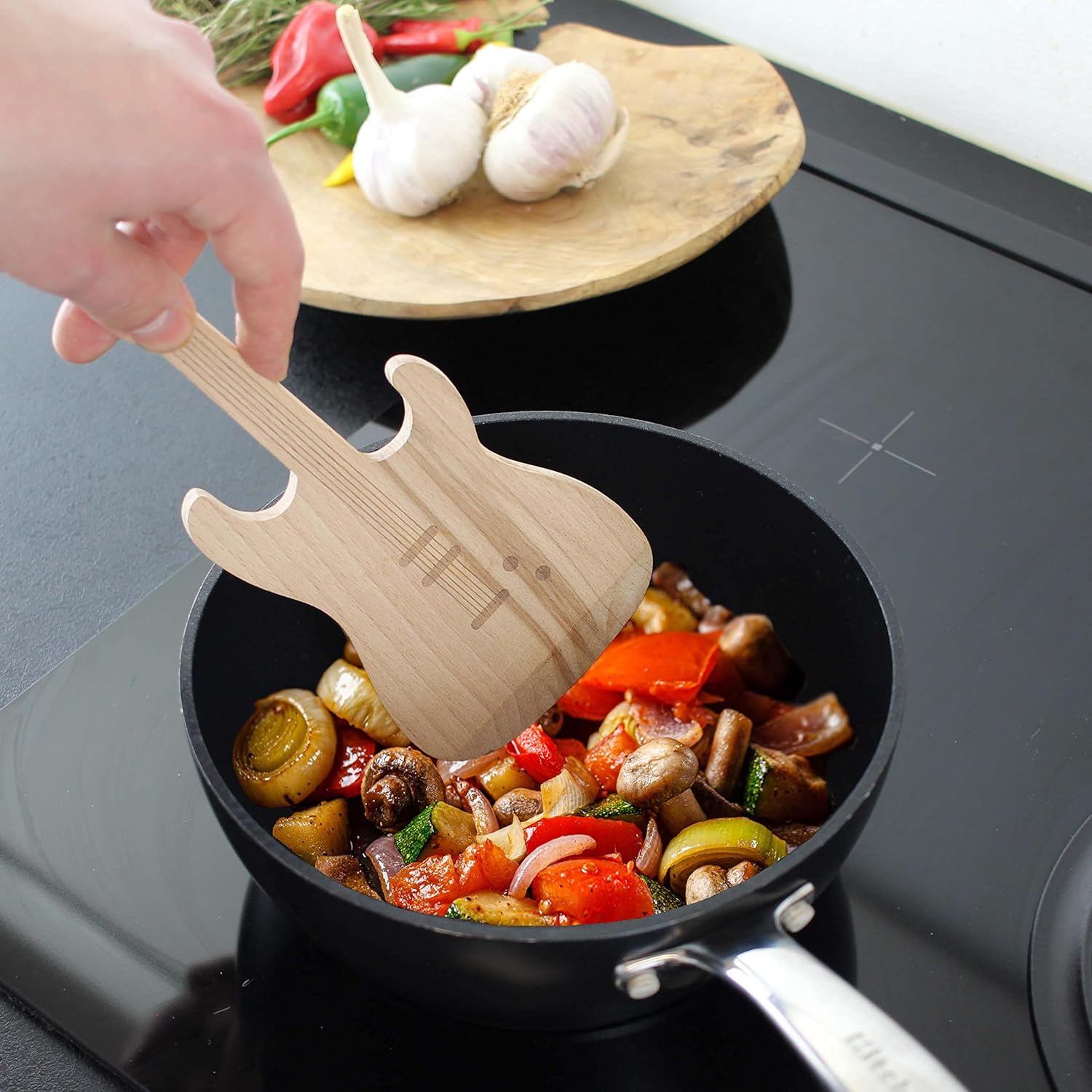 Winkee - Guitar Spatula And Mini Cutting Board