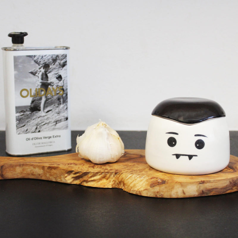 Winkee - Vampire Garlic Roaster And Storage