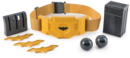 DC Comics Batman, Gear-Up Utility Belt, Batarangs and Smoke Pellets Superhero Costume Accessories, Kids’ Roleplay Toys for Boys and Girls Aged 4+