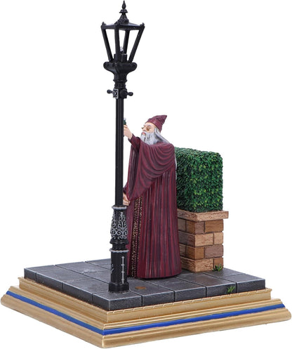 Nemesis Now Harry Potter Privet Drive Light Up Figurine 18.5cm, Resin, Official Harry Potter Merchandise, Dumbledore Scene Lamp, Dumbledore Figurine, Cast in the Finest Resin, Expertly Hand-Painted