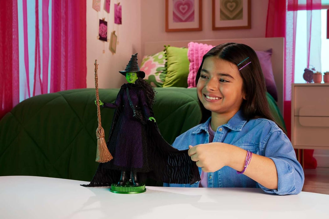Mattel Wicked, Deluxe Elphaba Fashion Doll & Accessories, Movie-Inspired Look with Braided Hair & Posability, HXY38