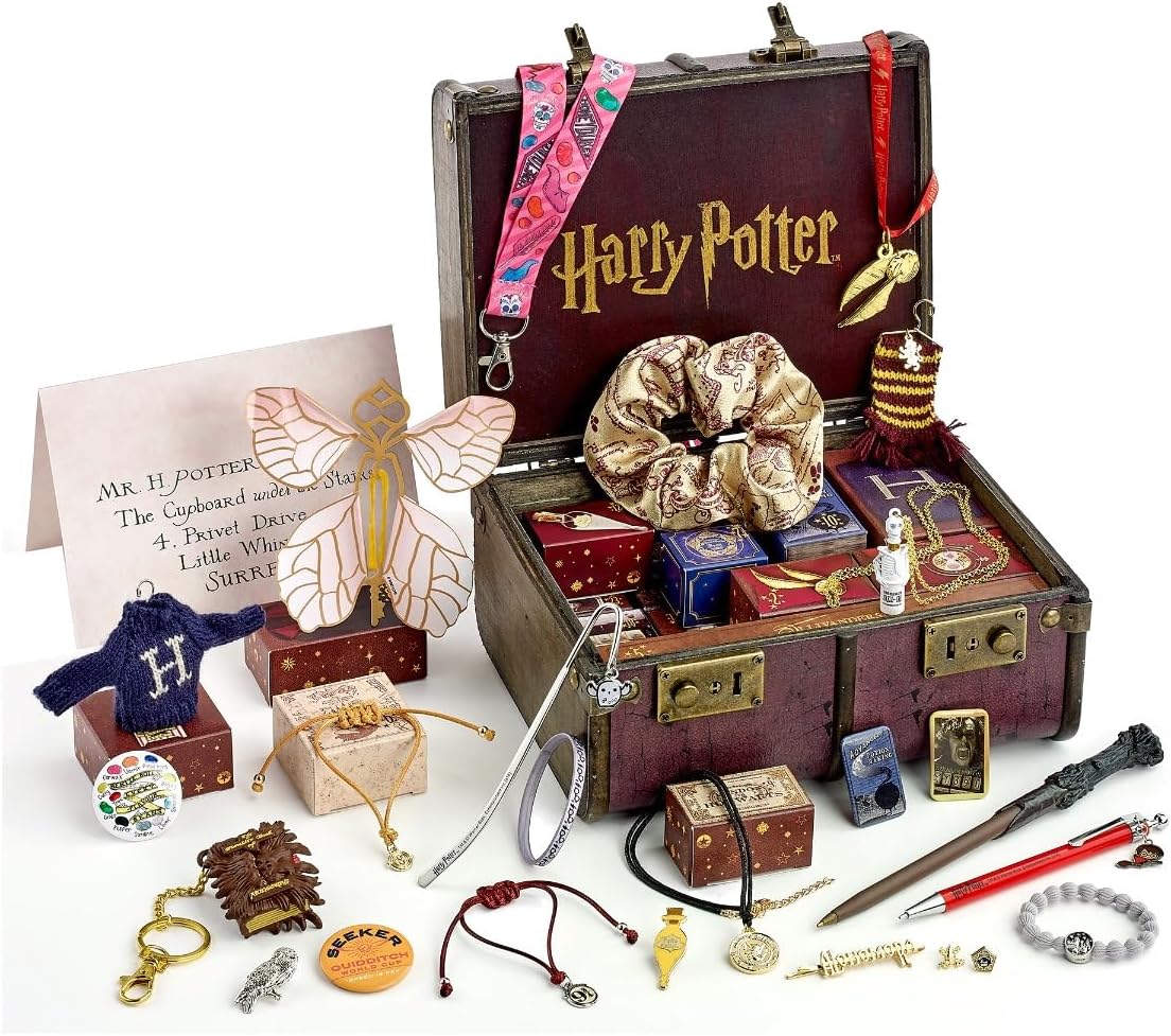 Harry Potter Hogwarts Trunk Advent calendar