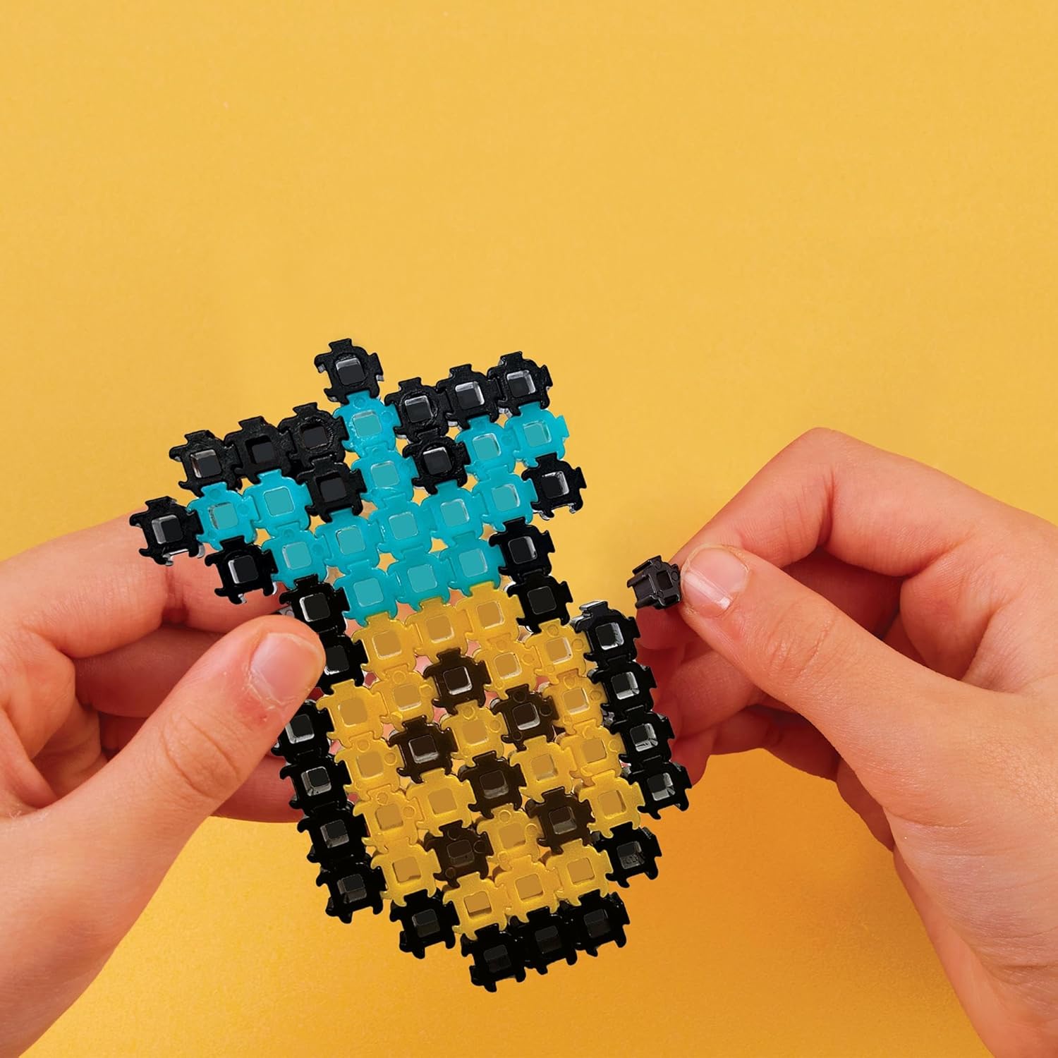 Simbrix Connect & Wow Stitch 2250+ Pixel Art Building Set, Mess-Free, 2D/3D, Ages 5+