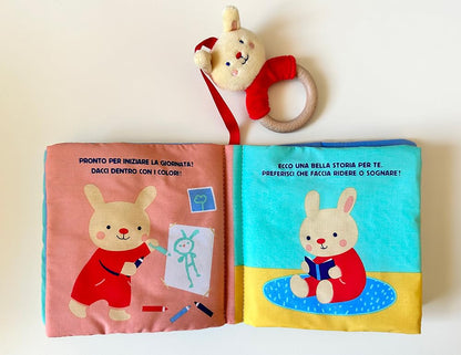 Coniglietto. Libri stoffa con massaggiagengive legno. Ediz. a colori. Con gadget