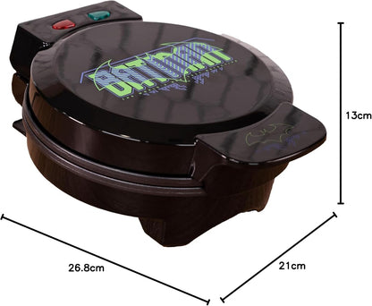 Uncanny Brands DC Comics Batman Game Over Waffle Maker – Makes Batman Insignia Waffles – Fun Kitchen Appliance – Non-Stick, Compact and Easy to Use