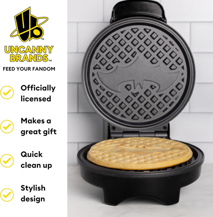Uncanny Brands DC Comics Batman Game Over Waffle Maker – Makes Batman Insignia Waffles – Fun Kitchen Appliance – Non-Stick, Compact and Easy to Use