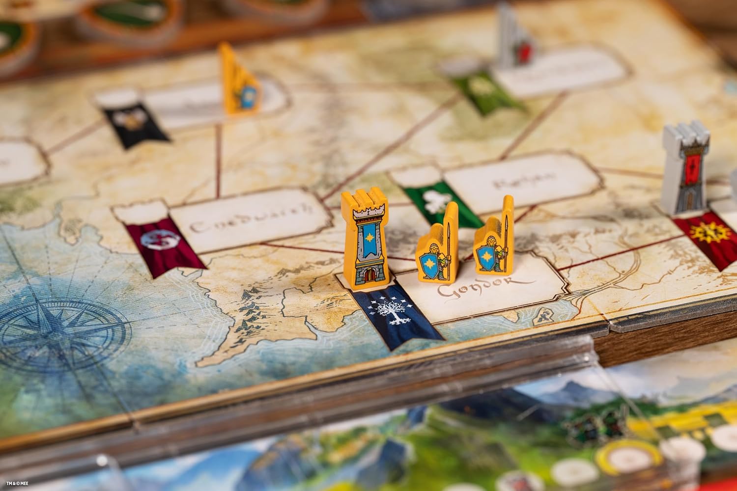Repos Production | The Lord of the Rings : Duel for Middle-Earth | Board Game | Ages 10+ | 2 Players | 30 Minutes Playing Time