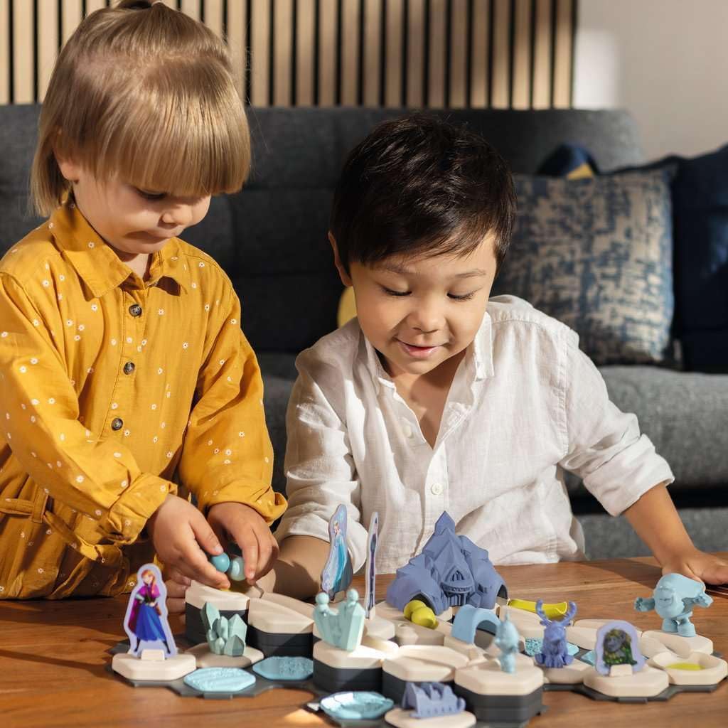 Ravensburger 23861 GraviTrax Junior Extension Disney Frozen, Marble Run for Children from 3 Years, with Toy Figures from the World of Frozen, Toy from 3 Years, White, Blue