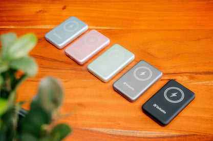 Charge 'n' Go Magnetic Wireless Power Bank 10000 Blue