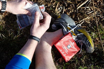 Lifesystems Lifesystems Light and Dry Nano First Aid Kit