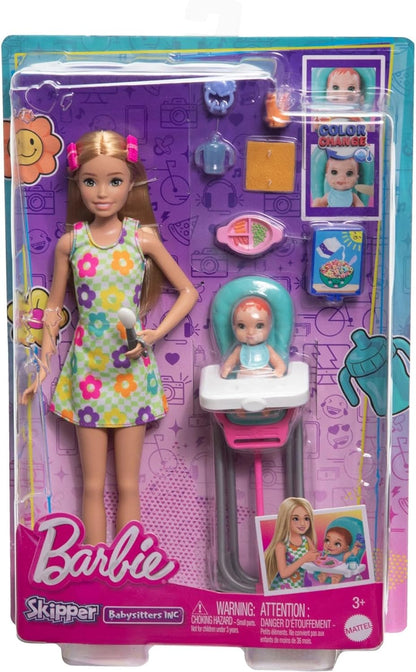 Barbie Skipper Muñeca niñera con Trona, bebé y Accesorios para su Cuidado, Juguete +3 años (Mattel HTK35)