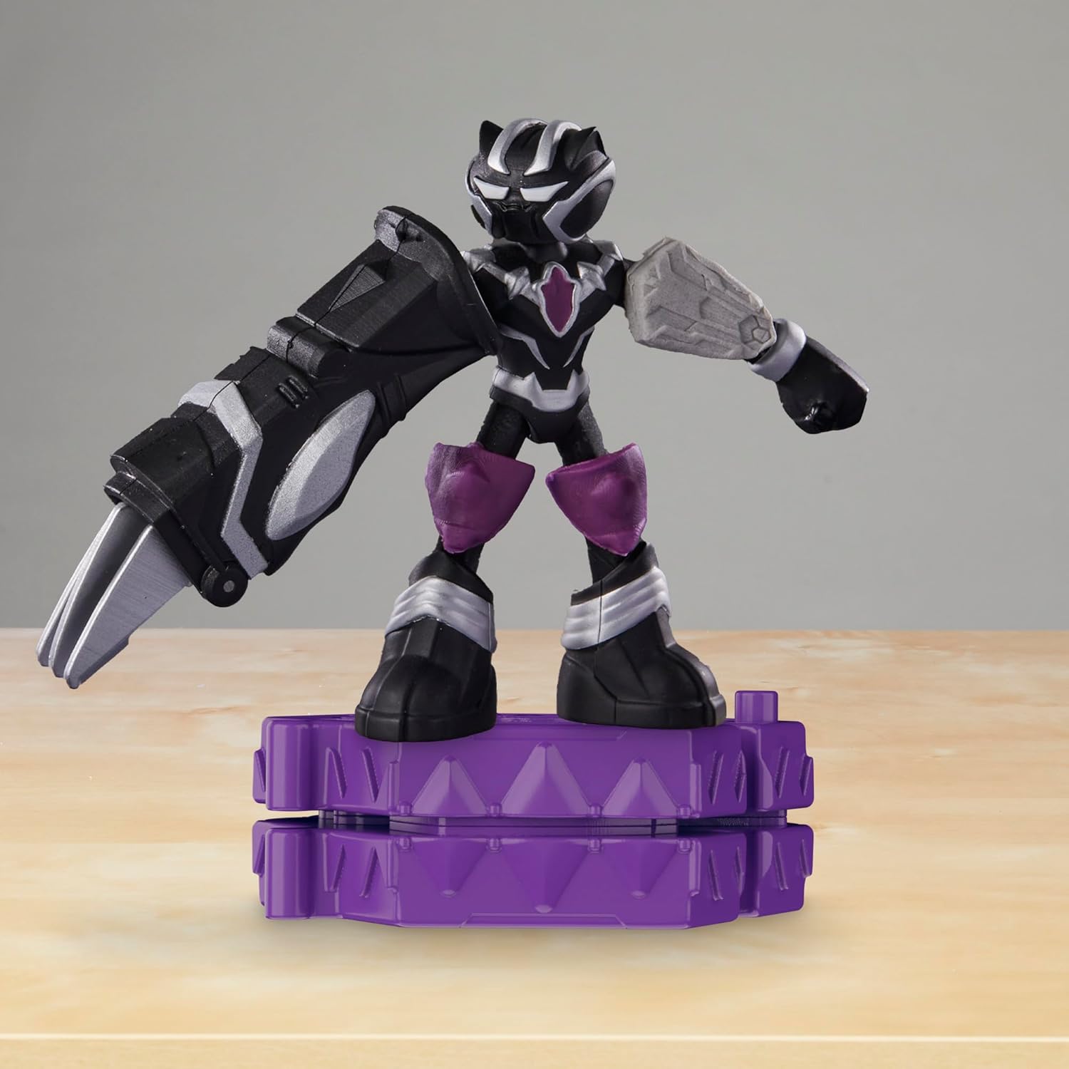 Play-Doh Marvel Black Panther Cutting Claws Action Figure Playset Age 4+
