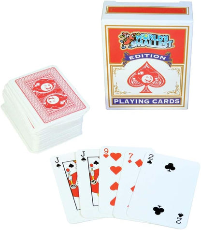 Worlds Smallest Super Impulse Réplique miniature Playing Cards avec 54 cartes au format mini pour poker, blackjack, tours de cartes, à partir de 6 ans